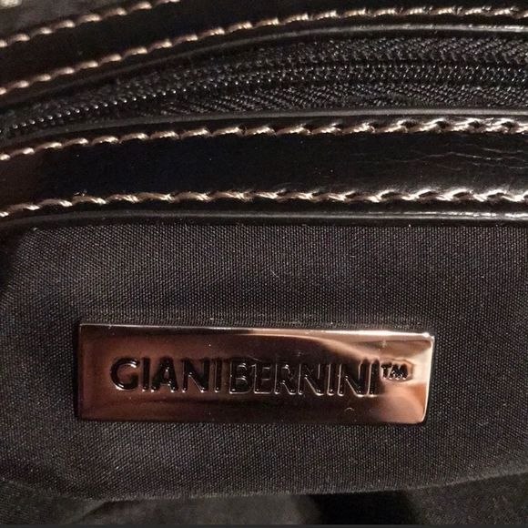NWOT Giani Bernini Monogram Handbag - Picture 8 of 8